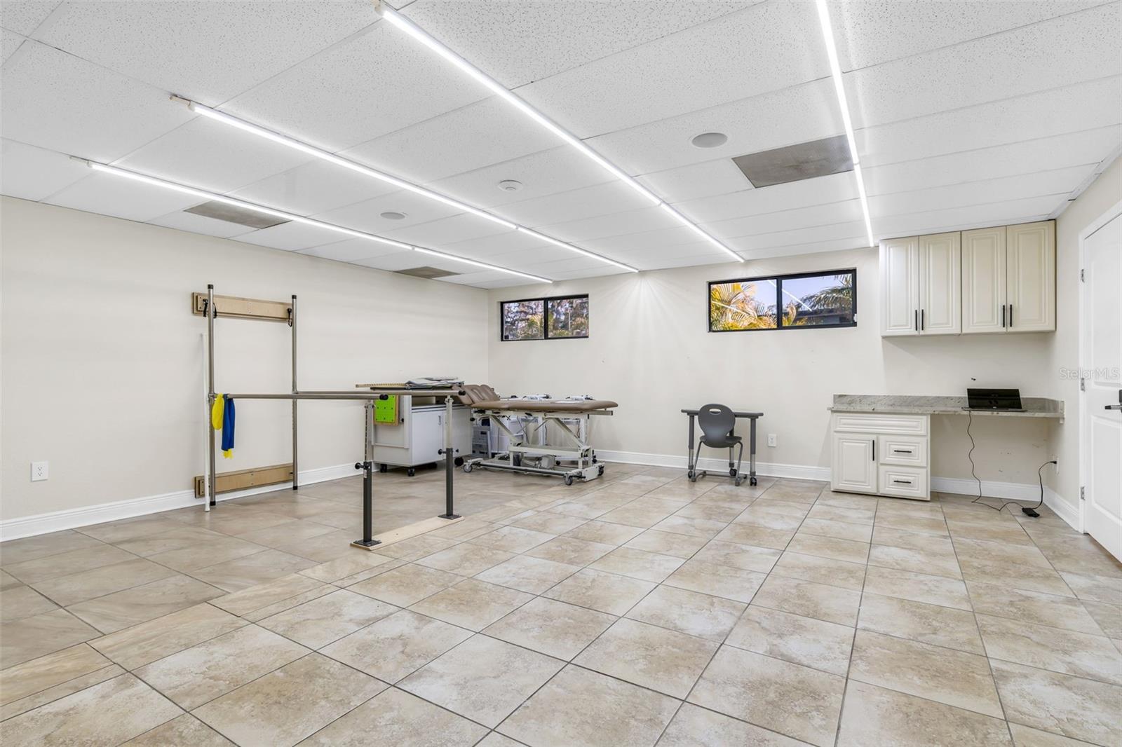 PRINCESS PARK 1 - Commercial Sale