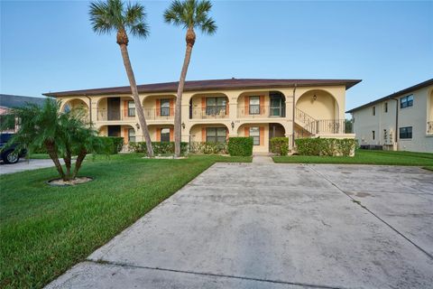 A home in SEBRING