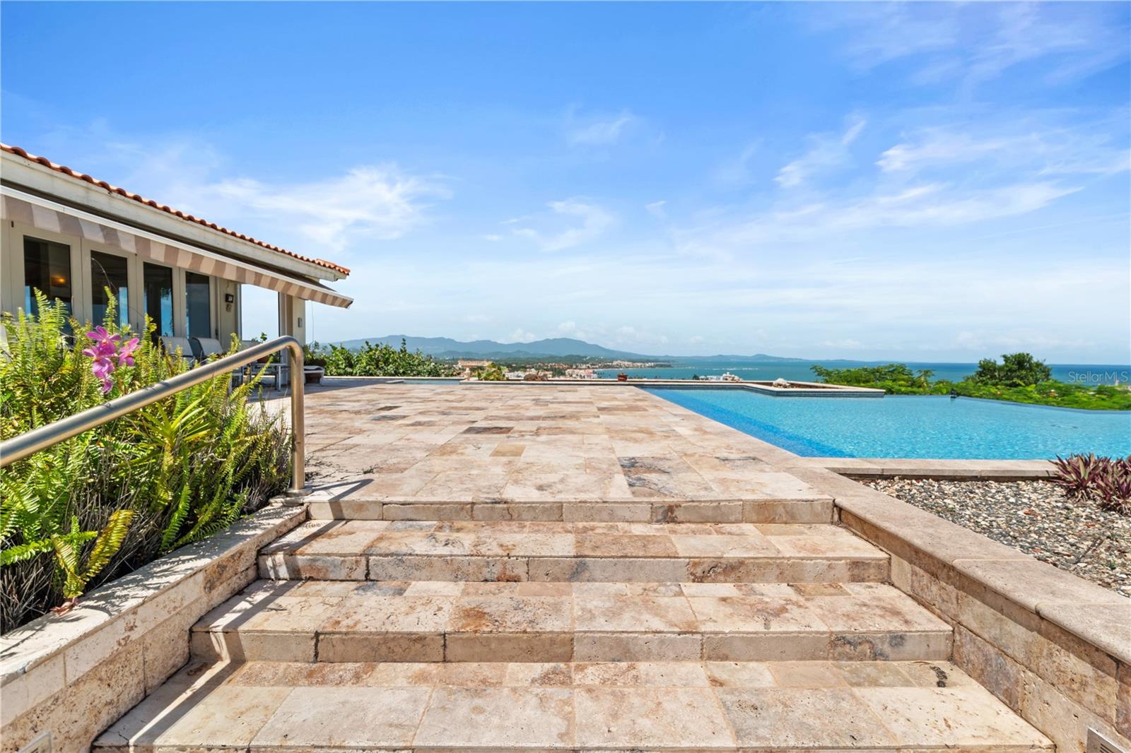 LOT 11 - Residential