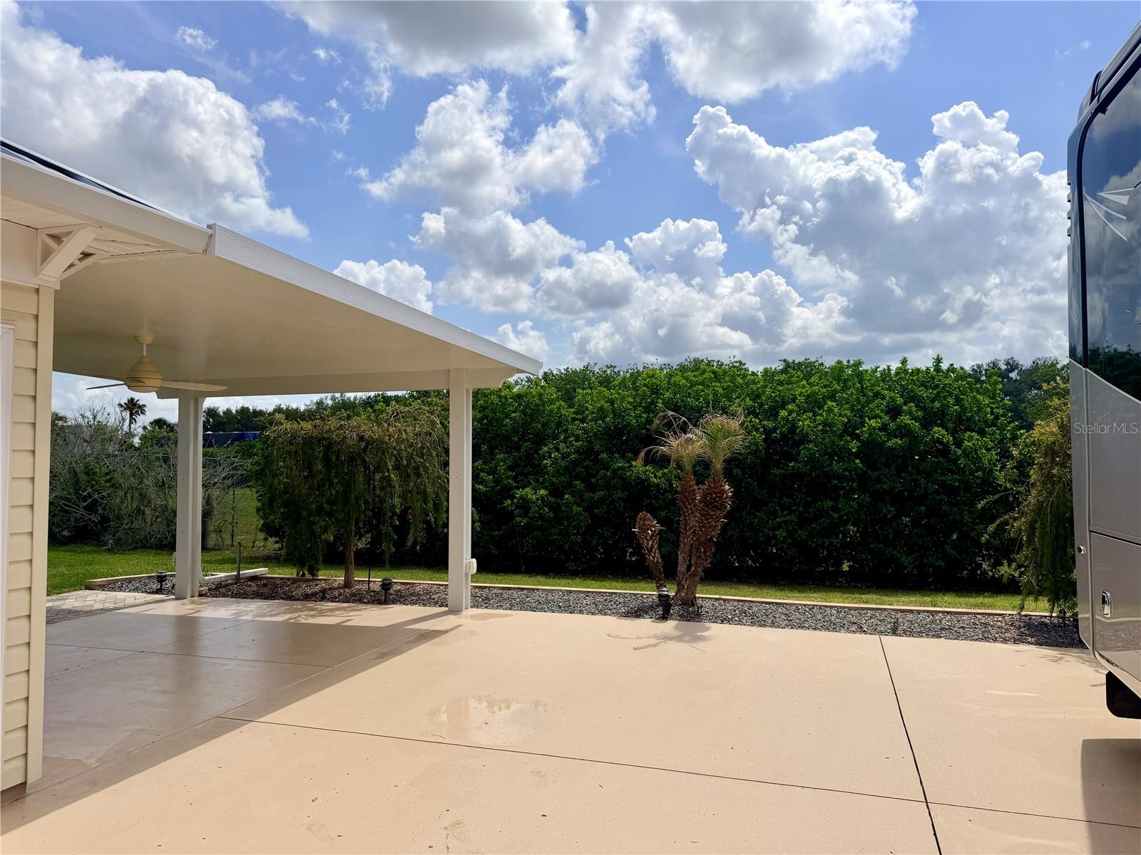 FLORIDA GRANDE MOTOR COACH RESIDENCE - Land