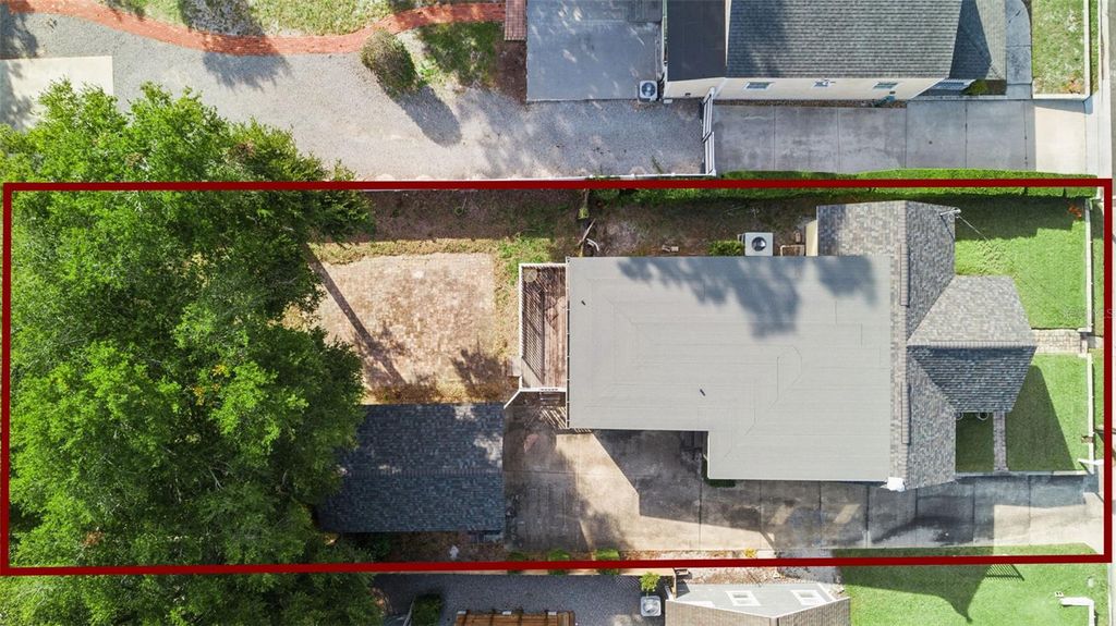 Photo of 1033 N Hampton Avenue, Orlando, FL 32803 (MLS # O6372884)