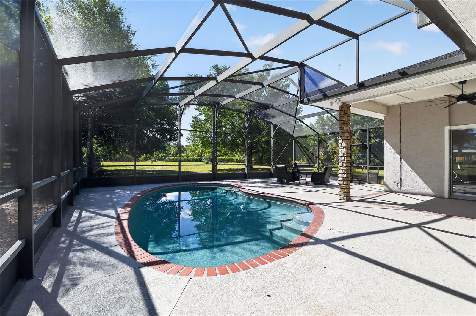 PICKETT DOWNS UNIT 4 - Residential