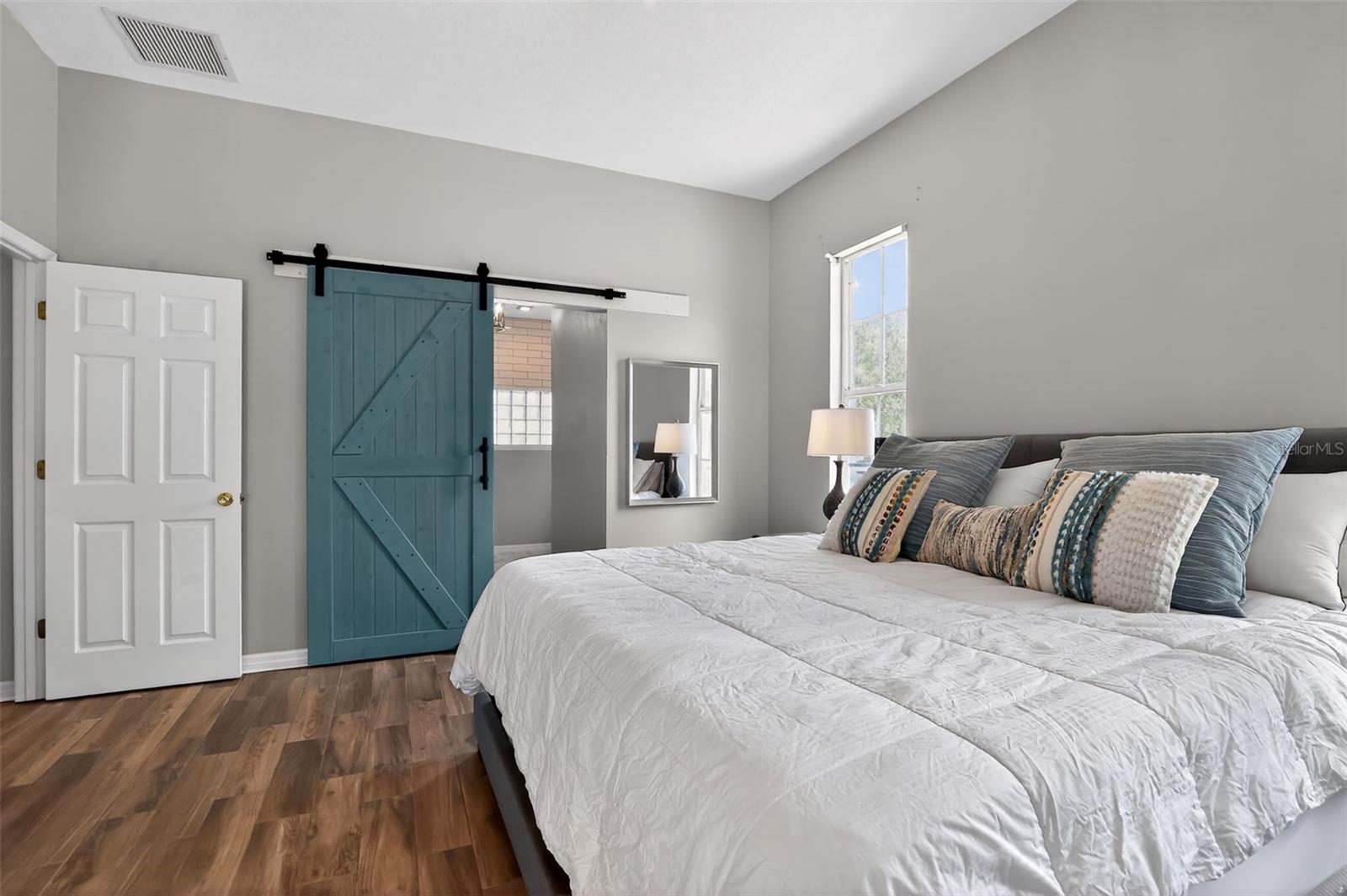 PICKETT DOWNS UNIT 4 - Residential