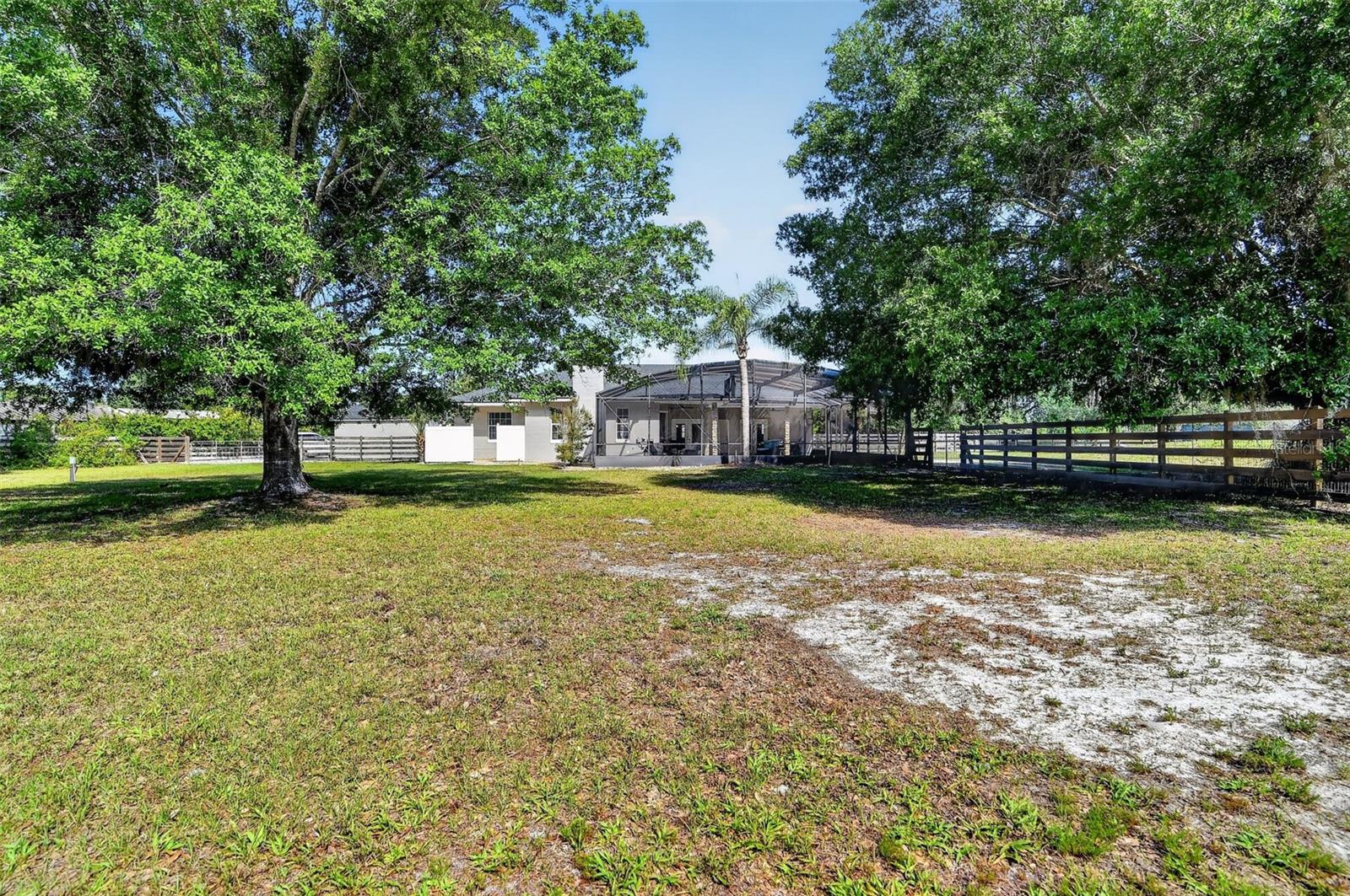 PICKETT DOWNS UNIT 4 - Residential