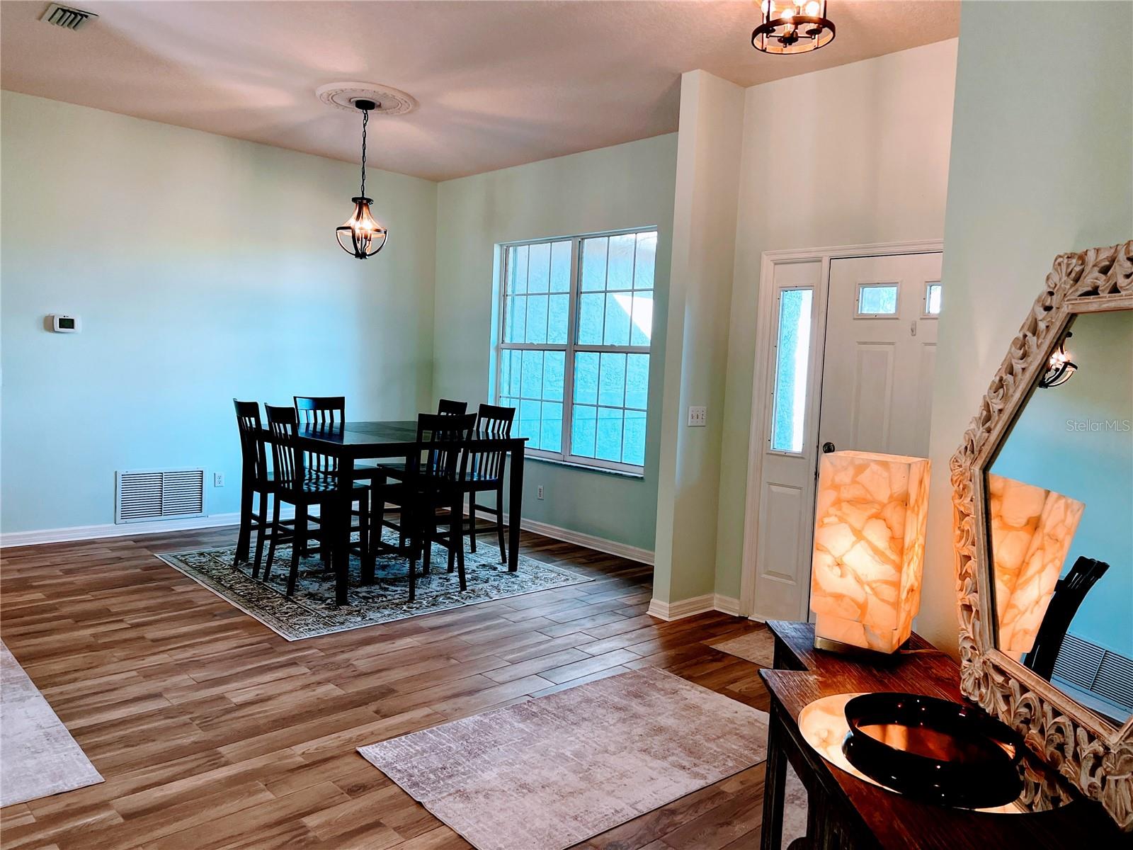 PICKETT DOWNS UNIT 4 - Residential