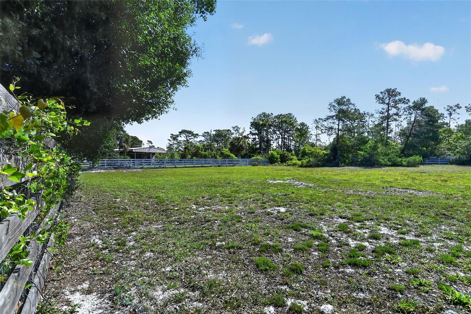 PICKETT DOWNS UNIT 4 - Residential