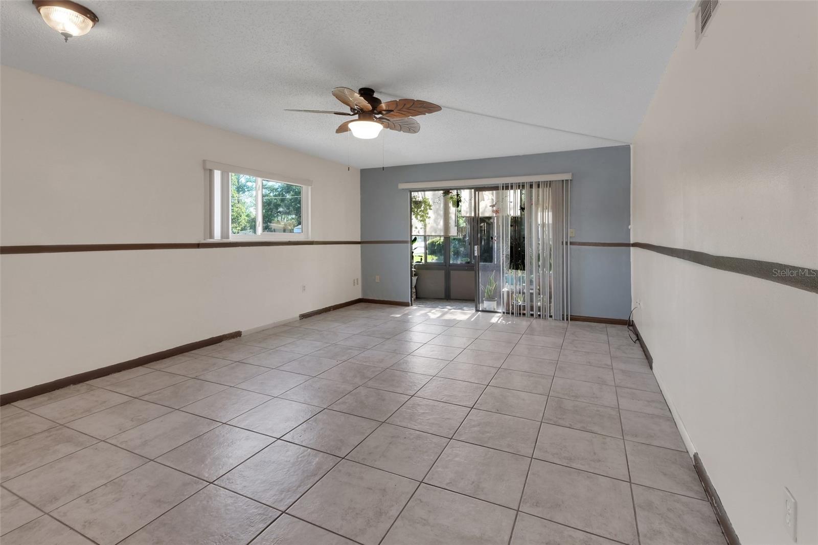 FOUR SEASONS DELAND PH 01-02 - Residential