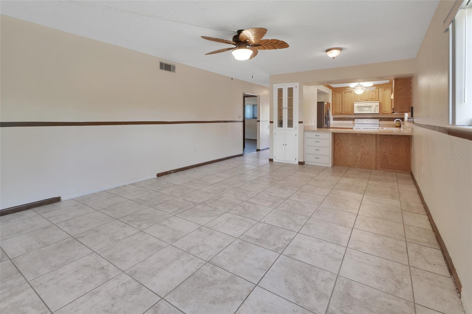 FOUR SEASONS DELAND PH 01-02 - Residential
