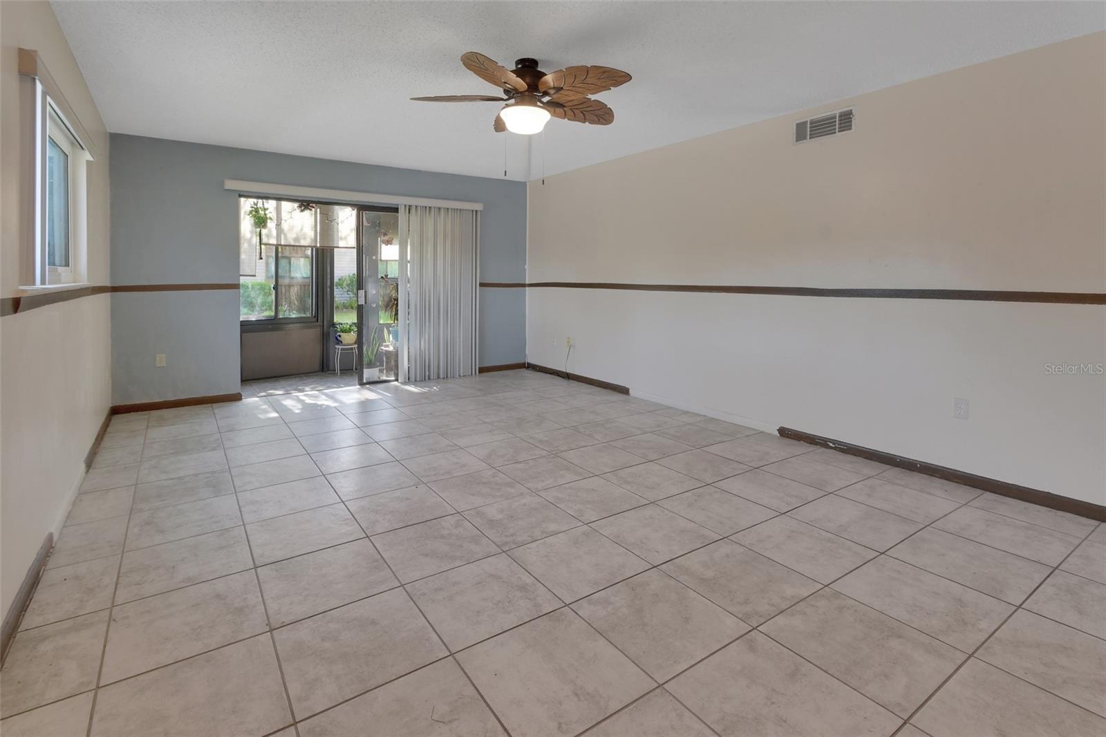 FOUR SEASONS DELAND PH 01-02 - Residential