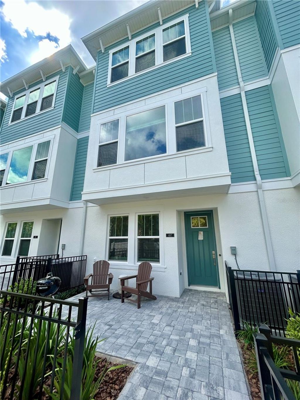 Photo of 487 31st Way N, St Petersburg, FL 33713 (MLS # TB8413881)