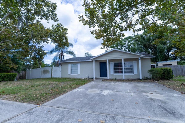 2011 ADAIR ST, OCOEE, FL 34761 - Image 80bd79f1ec00e9d00a209d14027e3366/2909076665