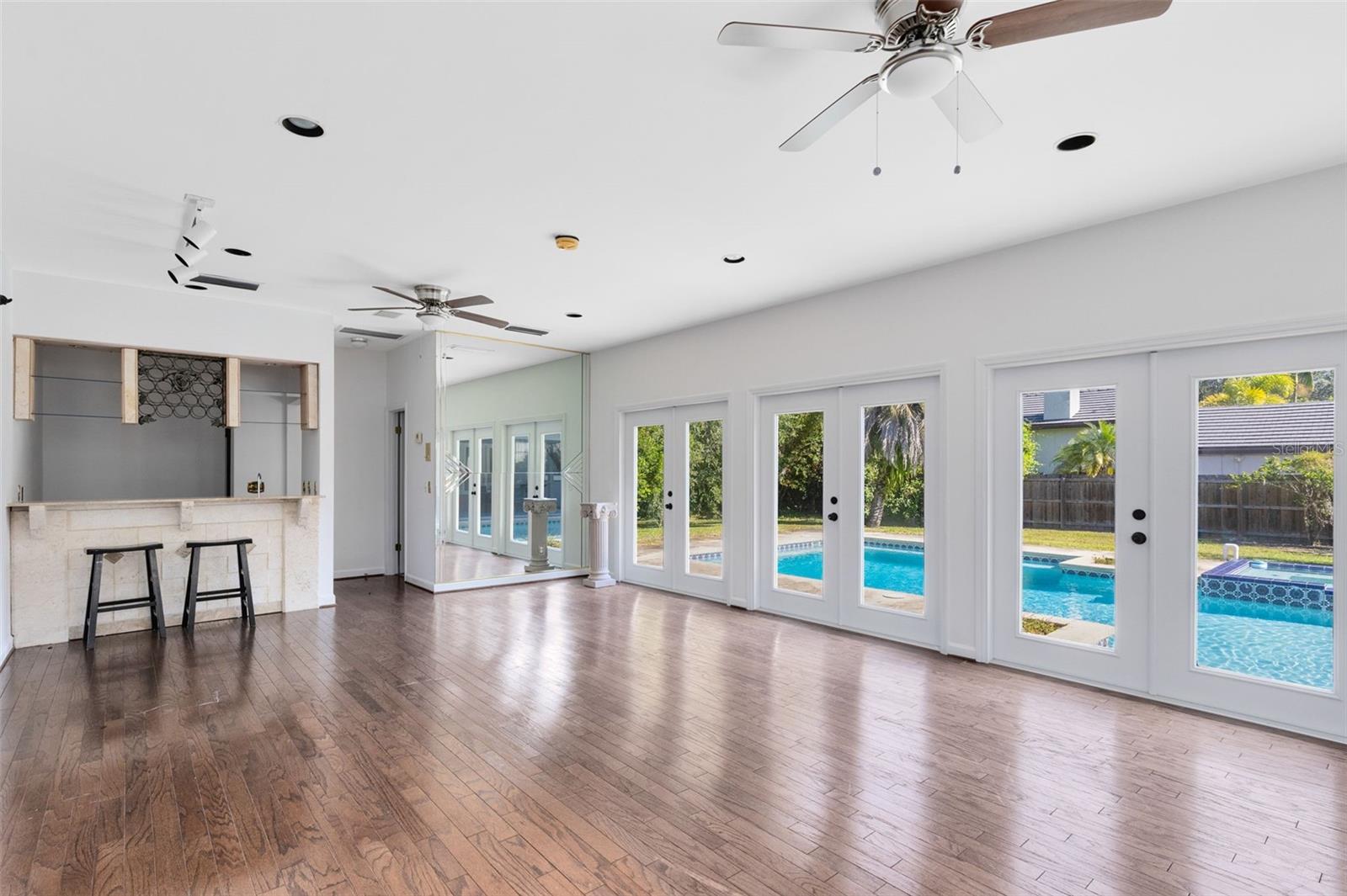 TEMPLE HEIGHTS - Residential