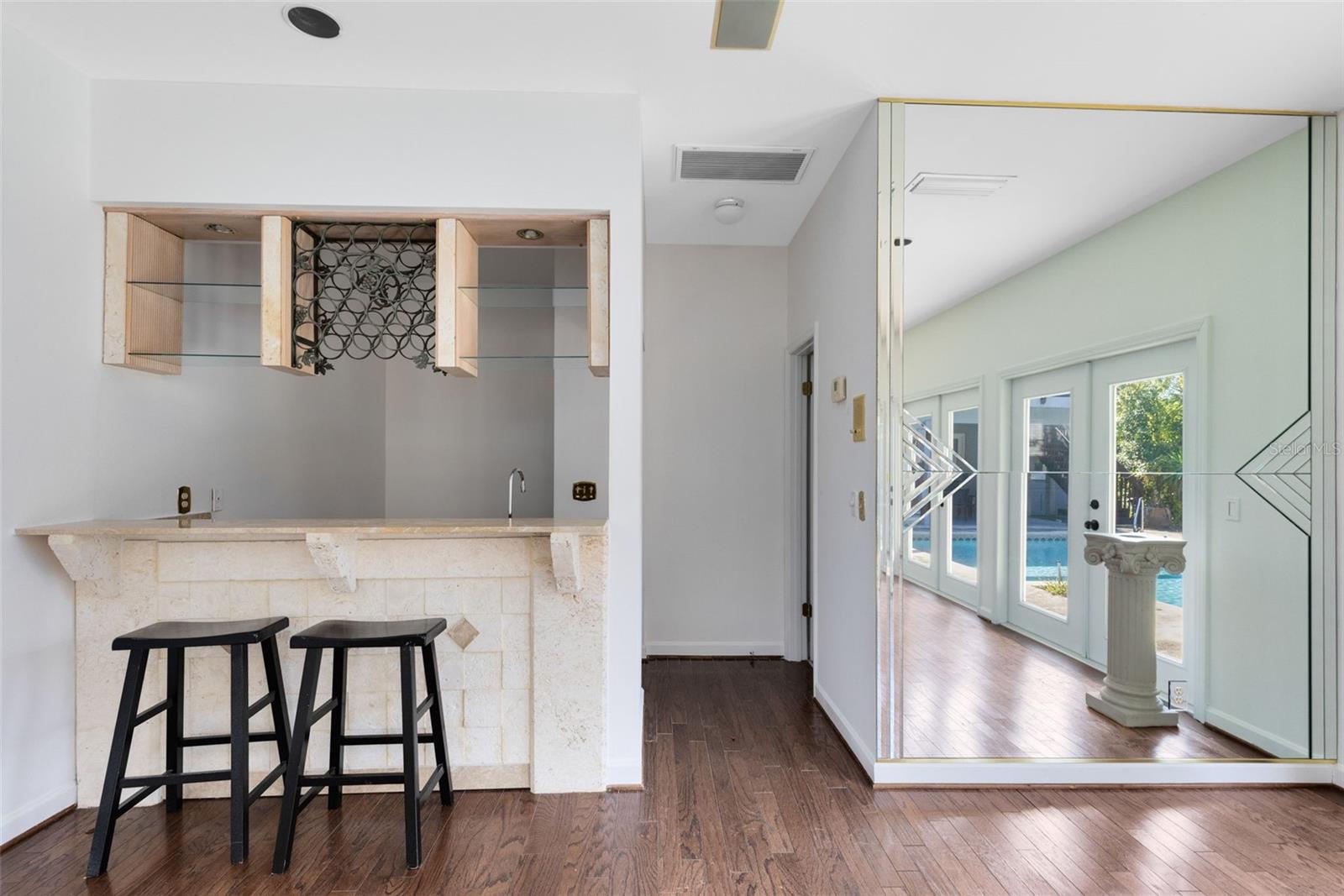 TEMPLE HEIGHTS - Residential