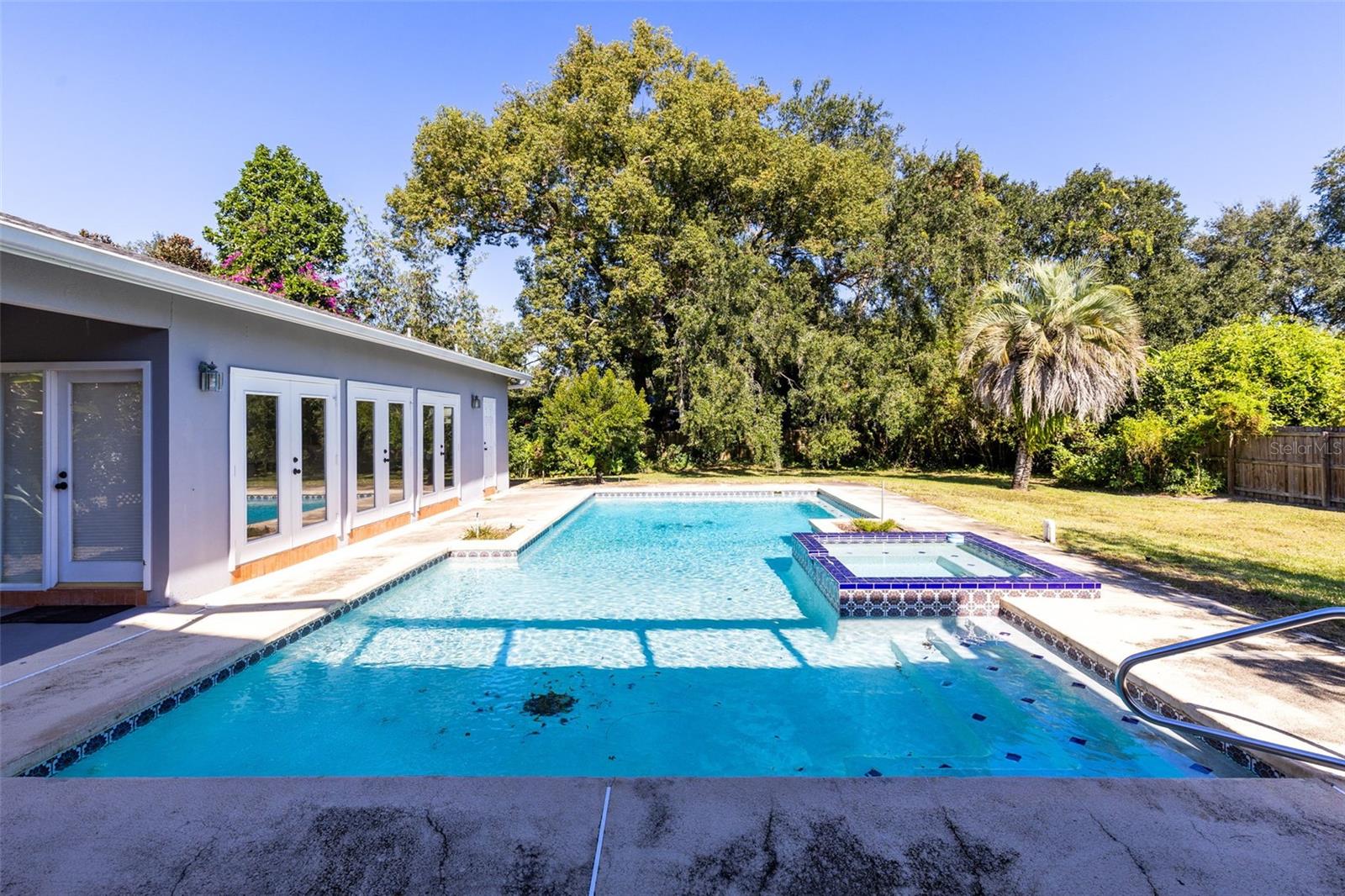 TEMPLE HEIGHTS - Residential