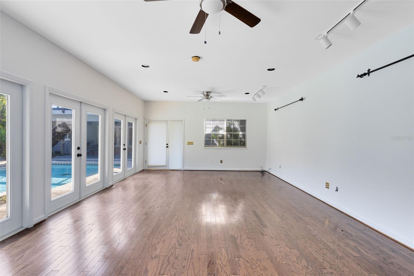 TEMPLE HEIGHTS - Residential