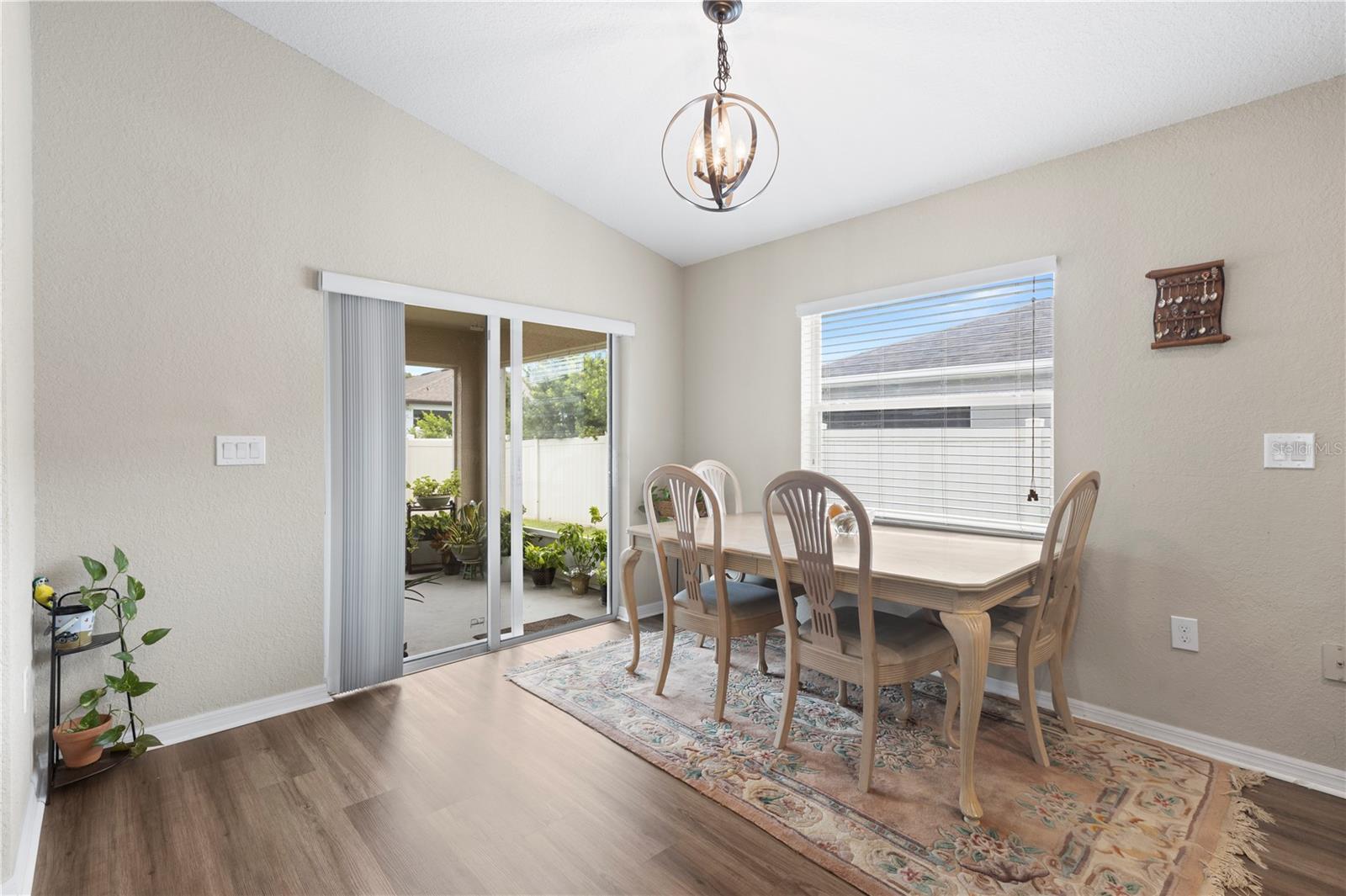 VINEYARD RESERVE - Residential