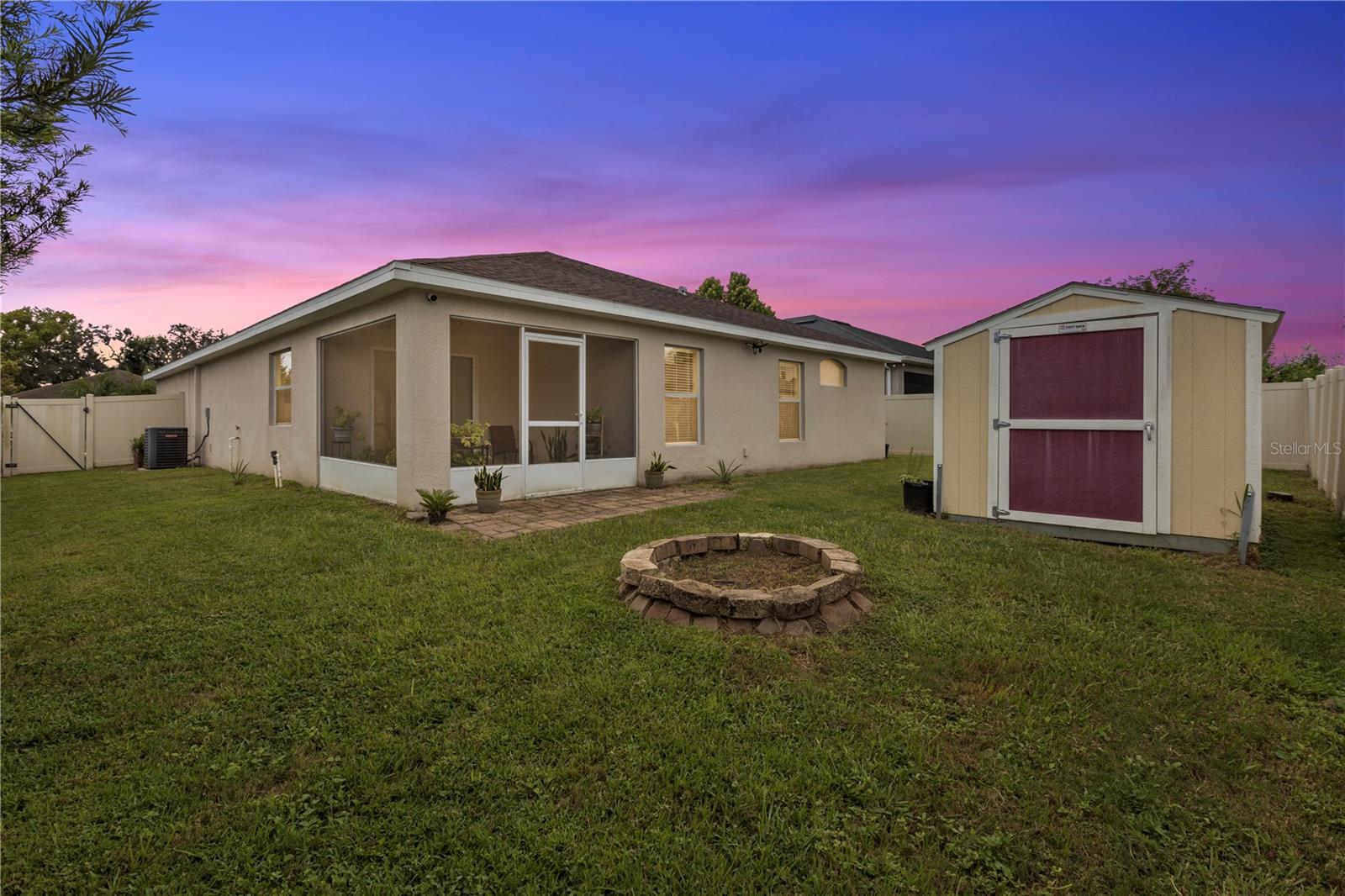 VINEYARD RESERVE - Residential