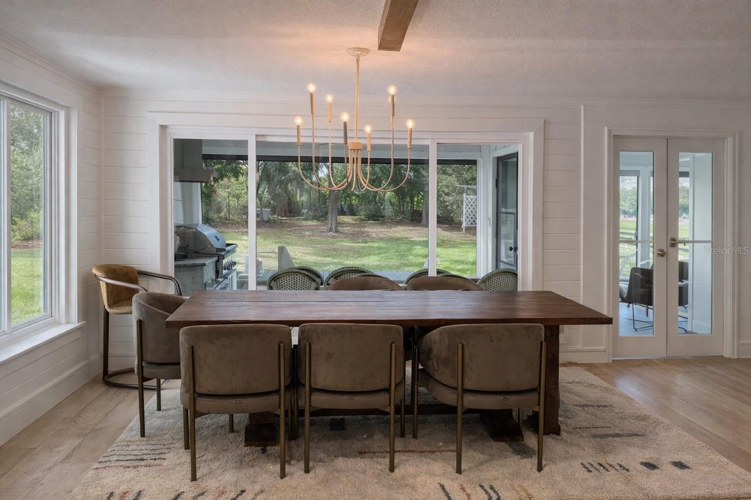 LAKE HART ESTATE - Residential