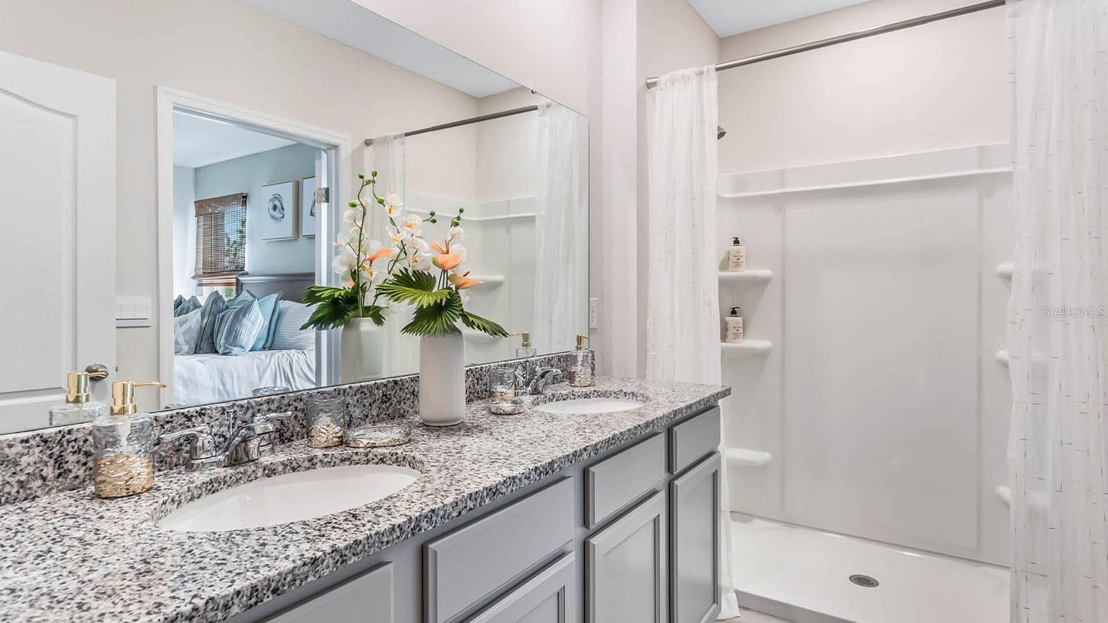 LAKE DEER ESTATES PB 199 PG 19-27 LOT 75 - Residential