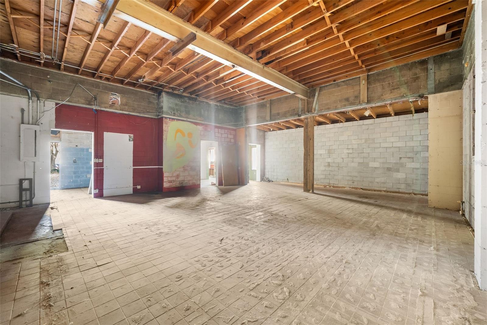 J.B.BAILEY ESTATE - Commercial Sale