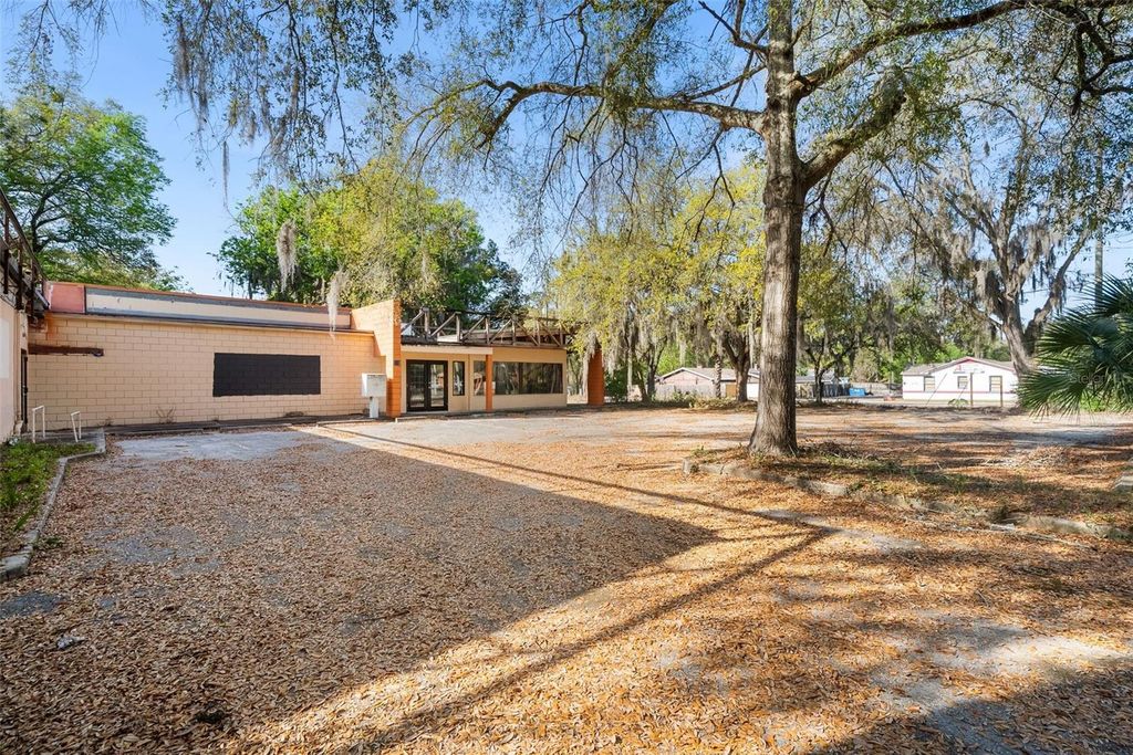 Photo of 512 NW 10th Avenue, Gainesville, FL 32601 (MLS # TB8490687)