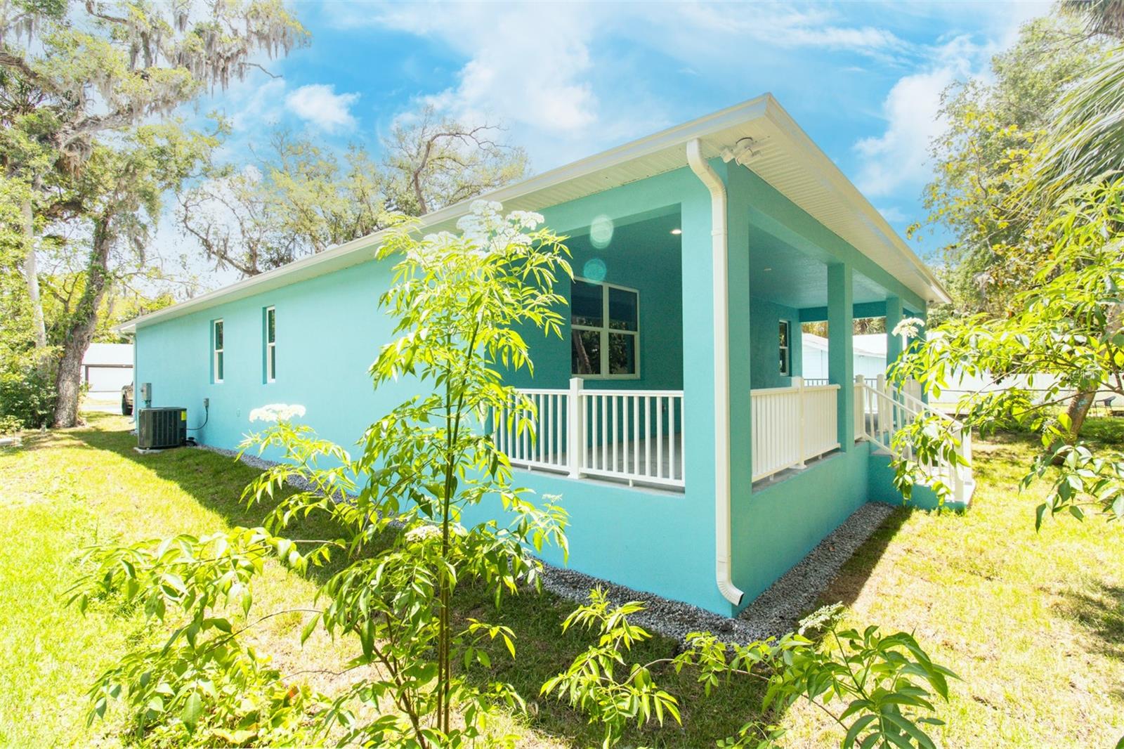 1209 PALMETTO STREET
