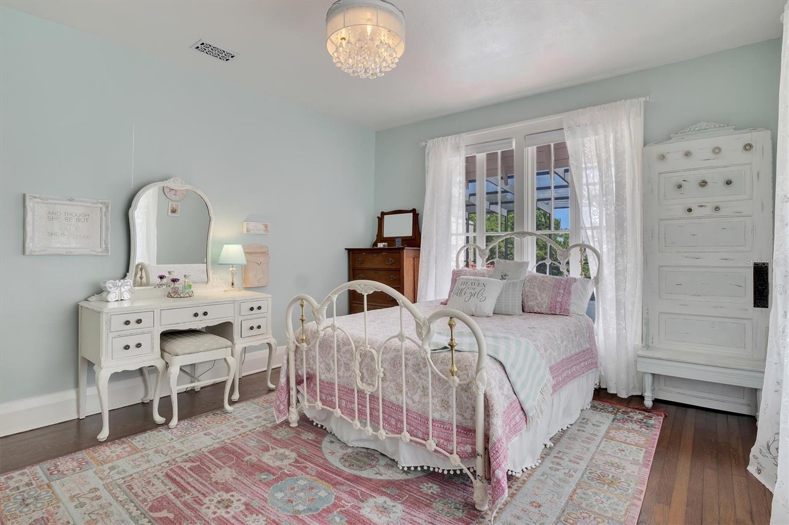 CLEVELAND HEIGHTS - Residential