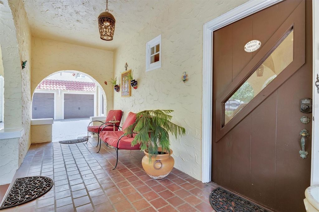 Photo of Lakeland, FL 33803 (MLS # L4958868)