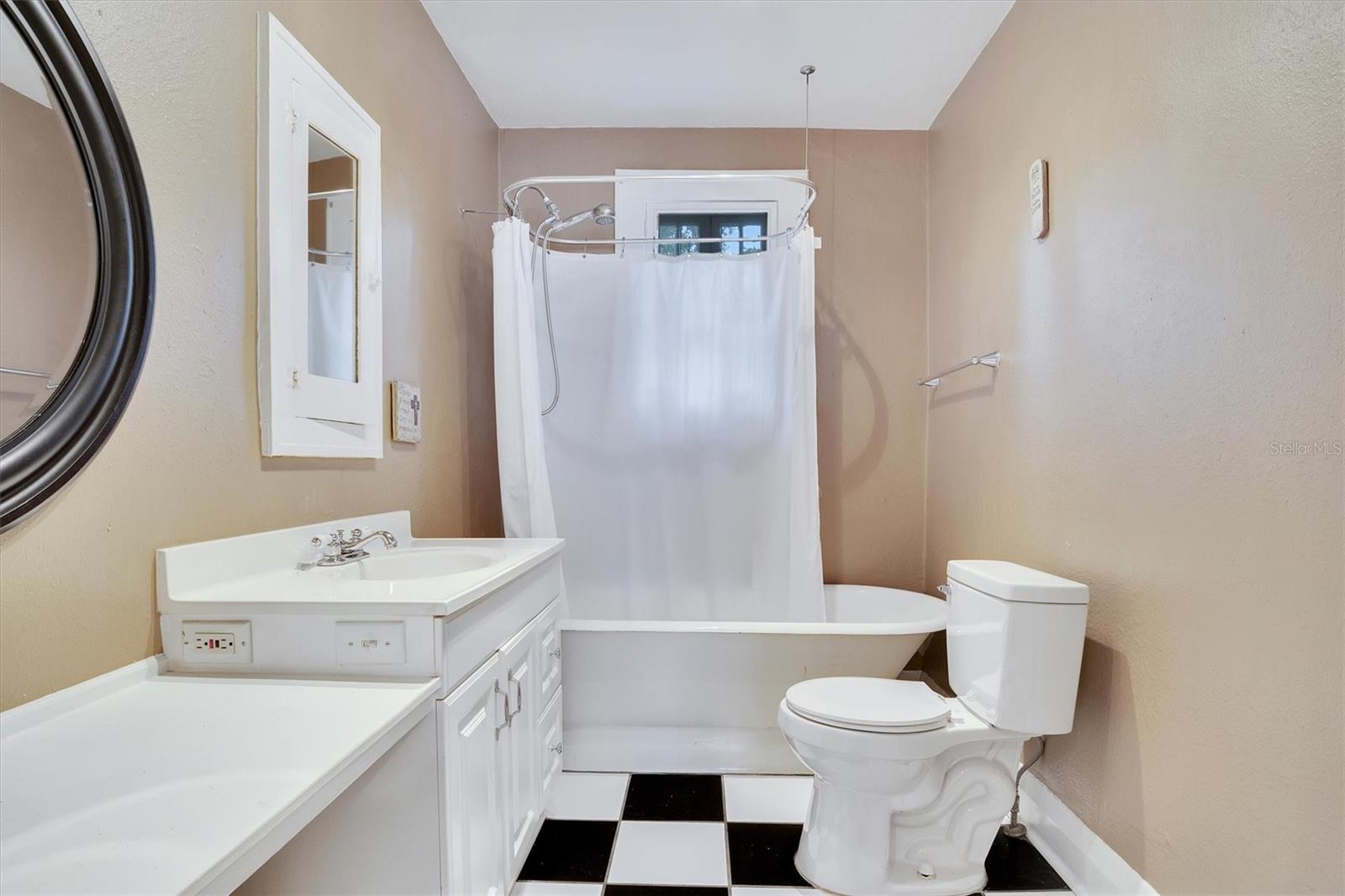 CLEVELAND HEIGHTS - Residential