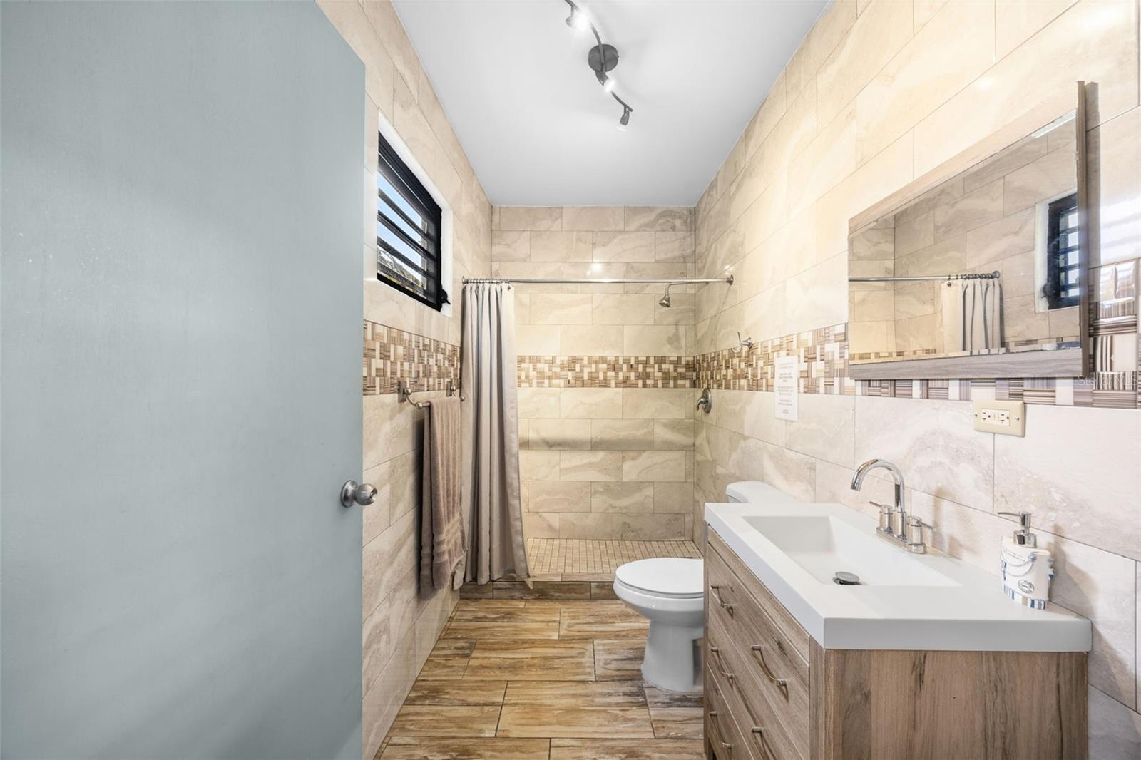 BARRIO CALVACHE - Residential