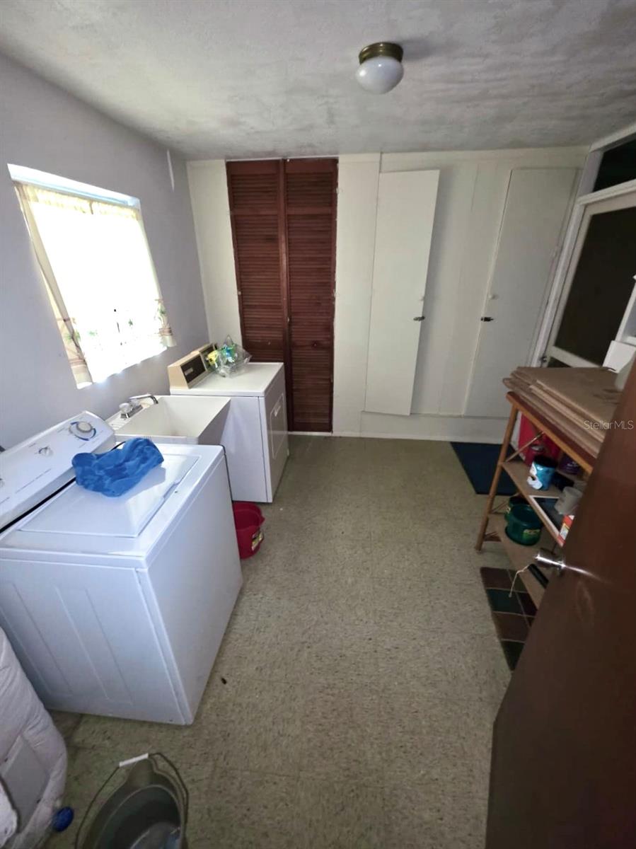 BEVERLY HILLS UNIT 5 - Residential