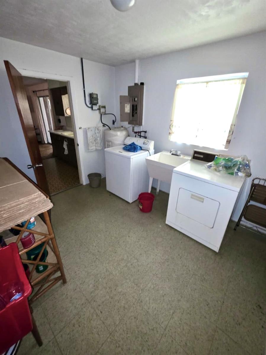 BEVERLY HILLS UNIT 5 - Residential