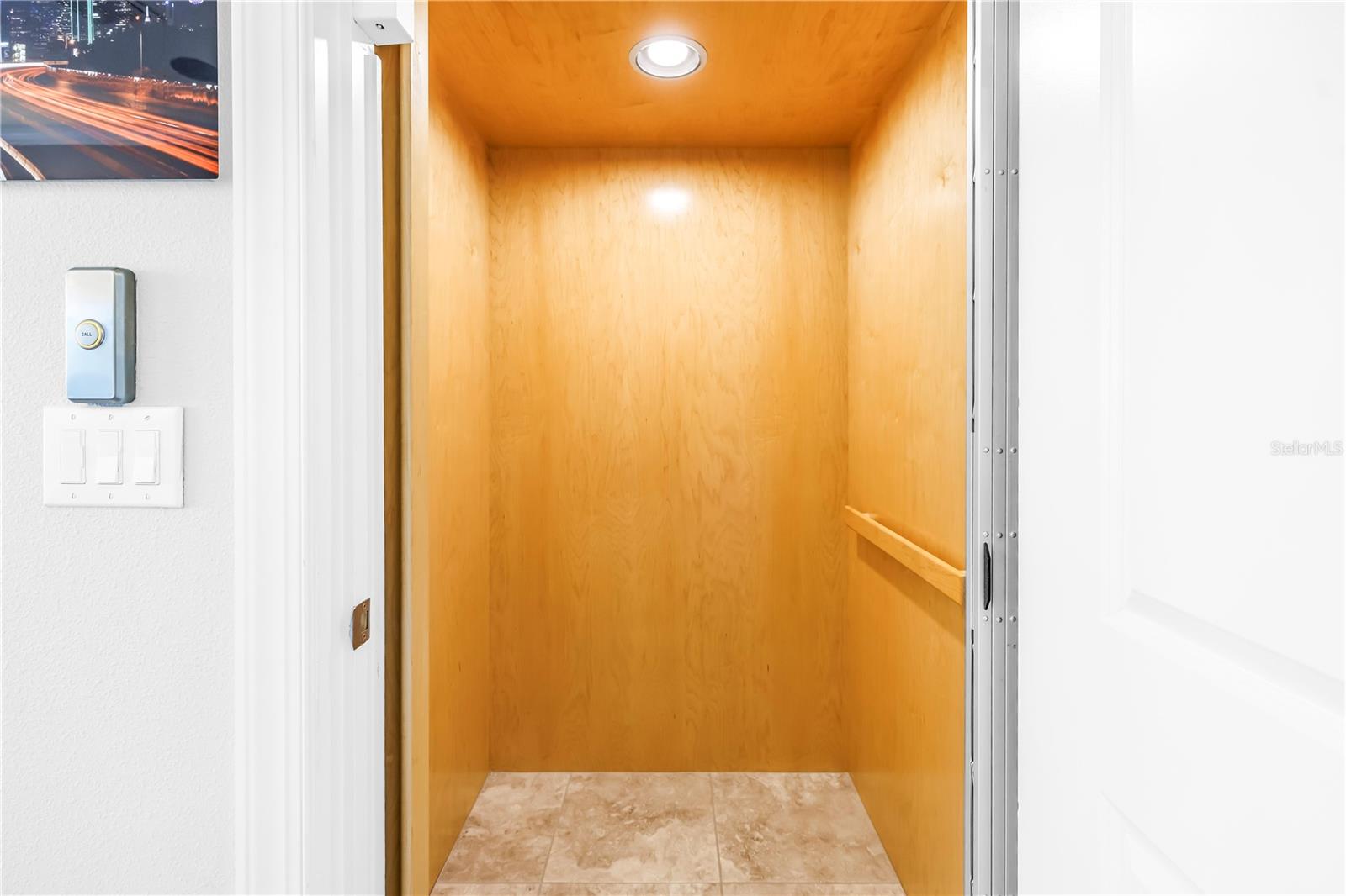 THE COVE AT LOGGERHEAD MARINA - Residential