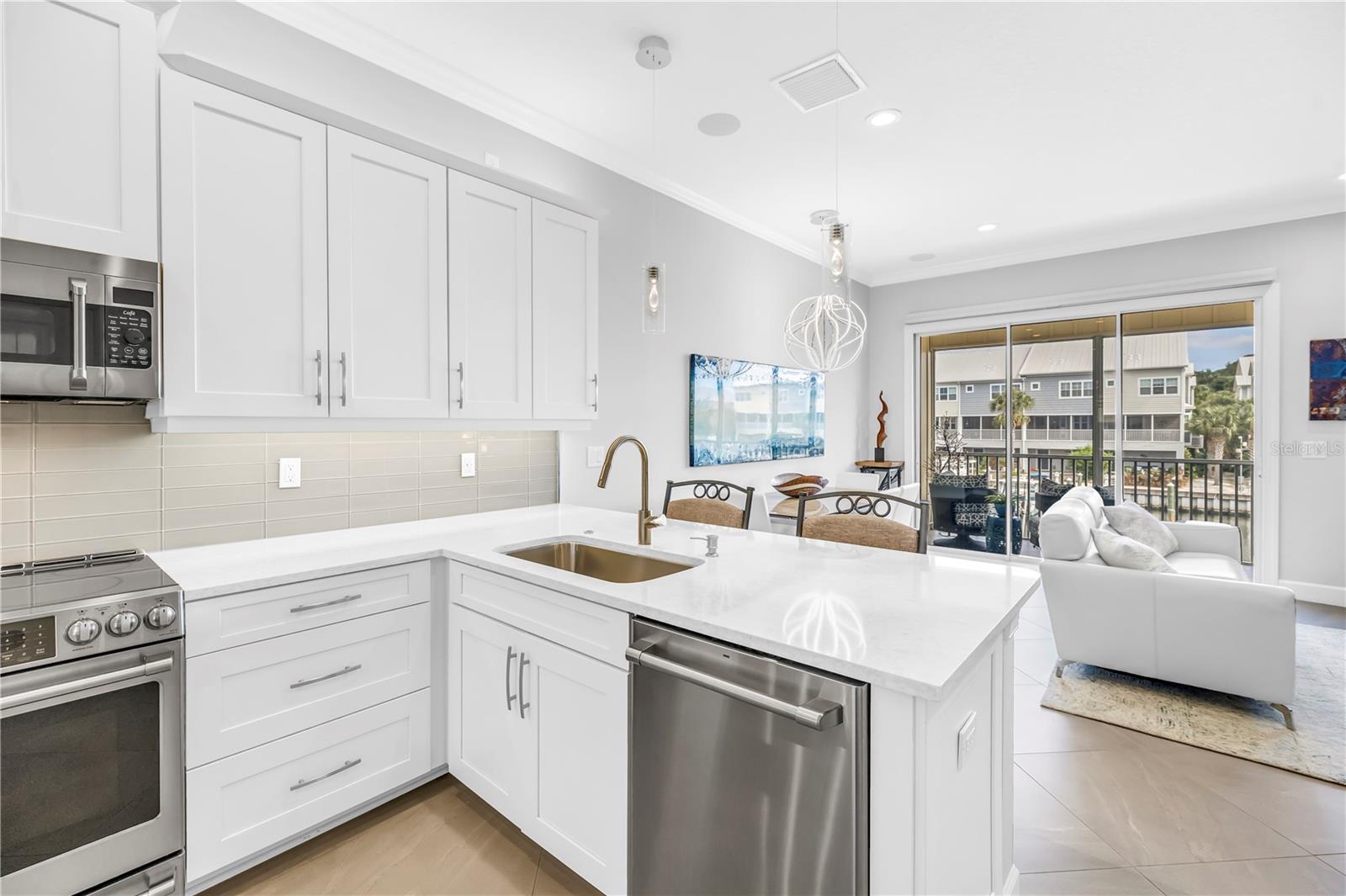 THE COVE AT LOGGERHEAD MARINA - Residential