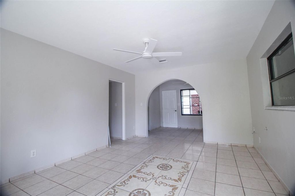 Photo of 15 N Oxalis Drive, Orlando, FL 32807 (MLS # O6368610)