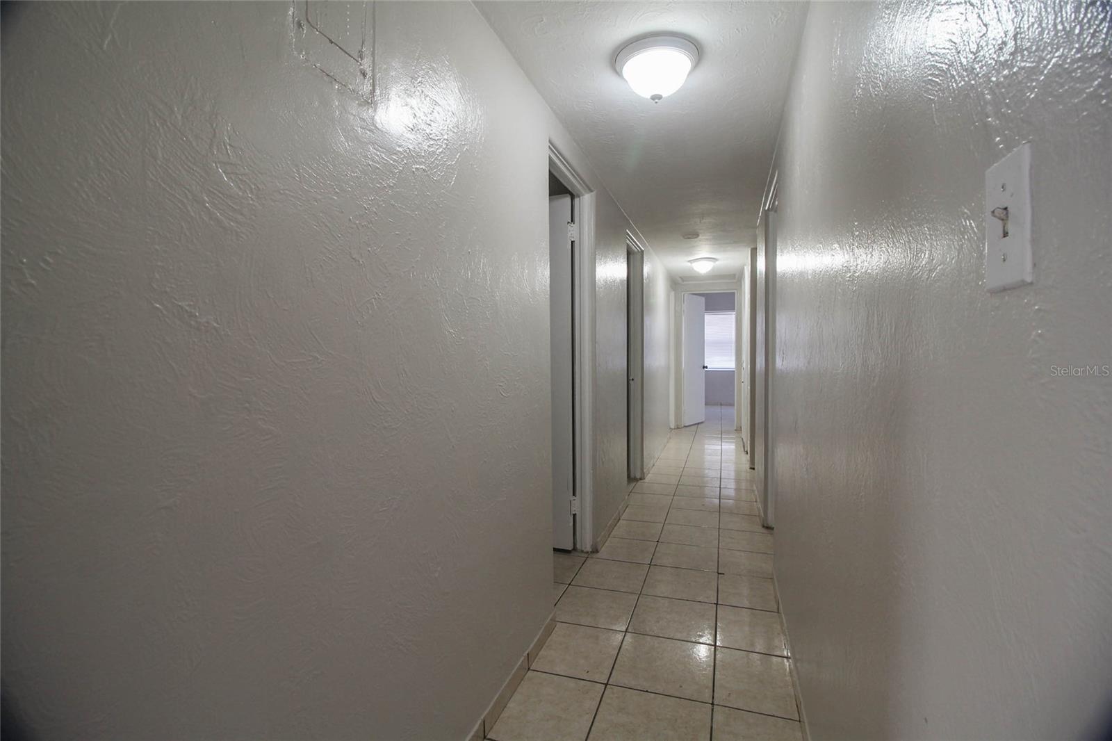 AZALEA PARK SEC 07 - Residential Lease