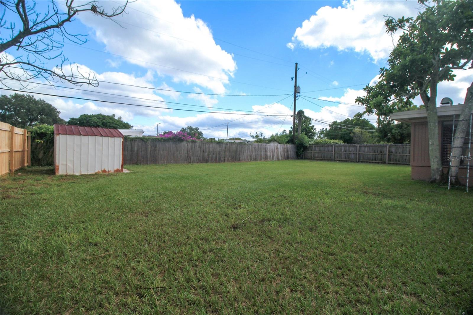 AZALEA PARK SEC 07 - Residential Lease