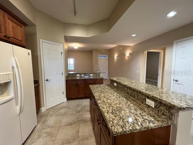 7710 LAKE VISTA COURT 303