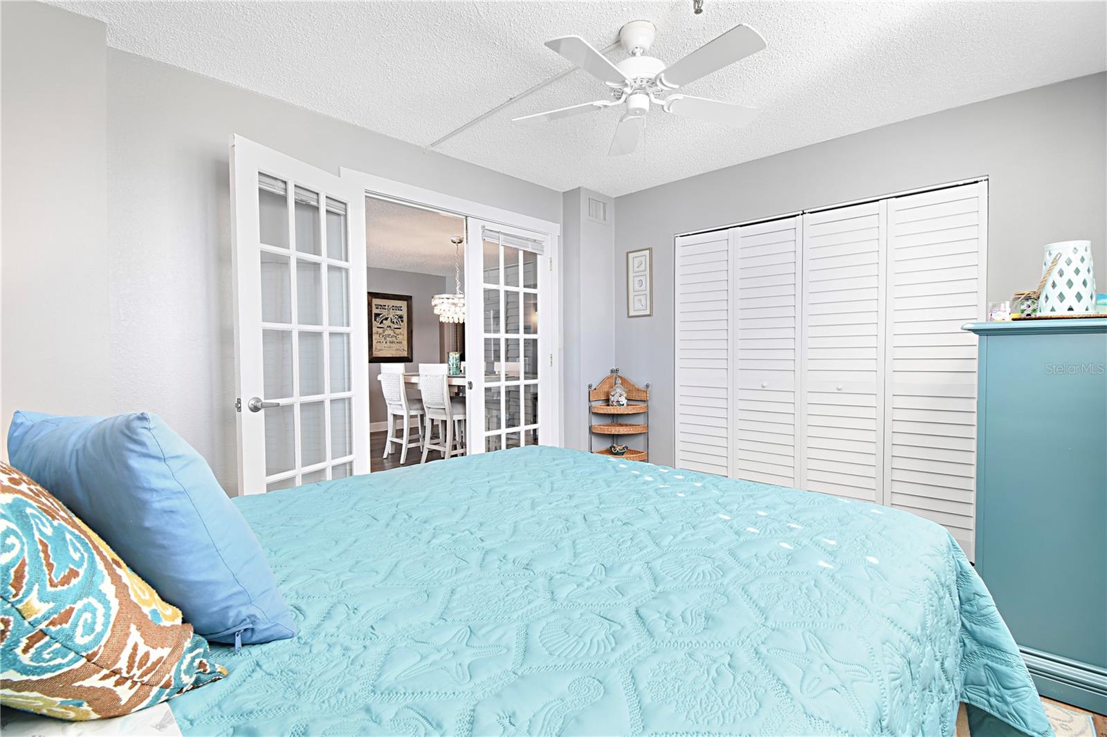 MADEIRA TOWERS CONDO - Residential