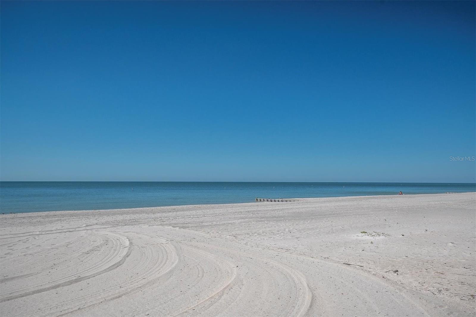 MADEIRA TOWERS CONDO - Residential