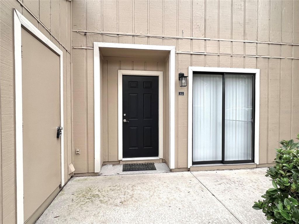 Photo of 507 NW 39th Road #312, Gainesville, FL 32607 (MLS # GC532095)