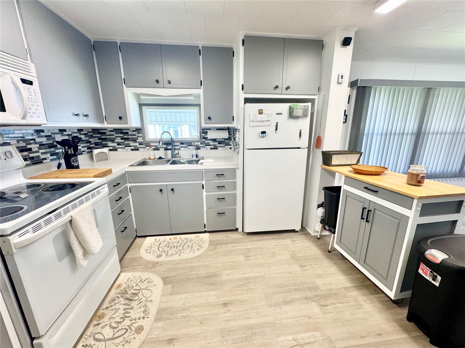 TRI-PAR ESTATES - Residential