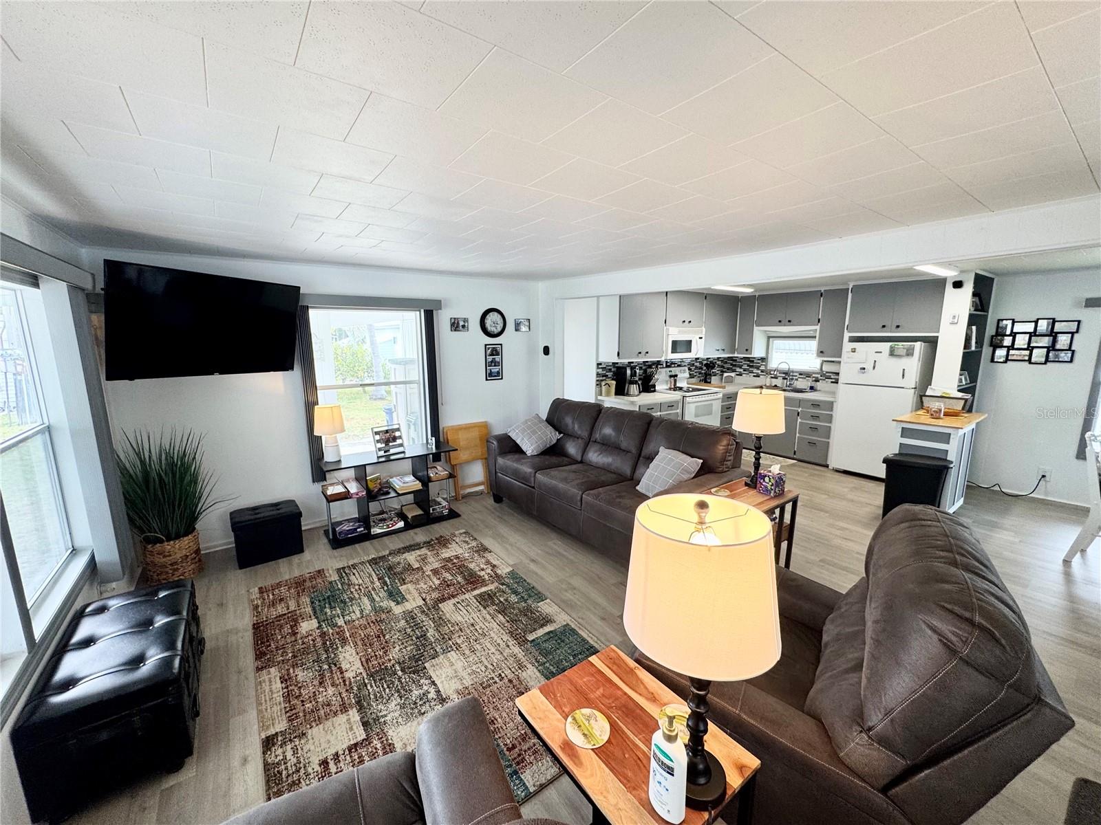 TRI-PAR ESTATES - Residential