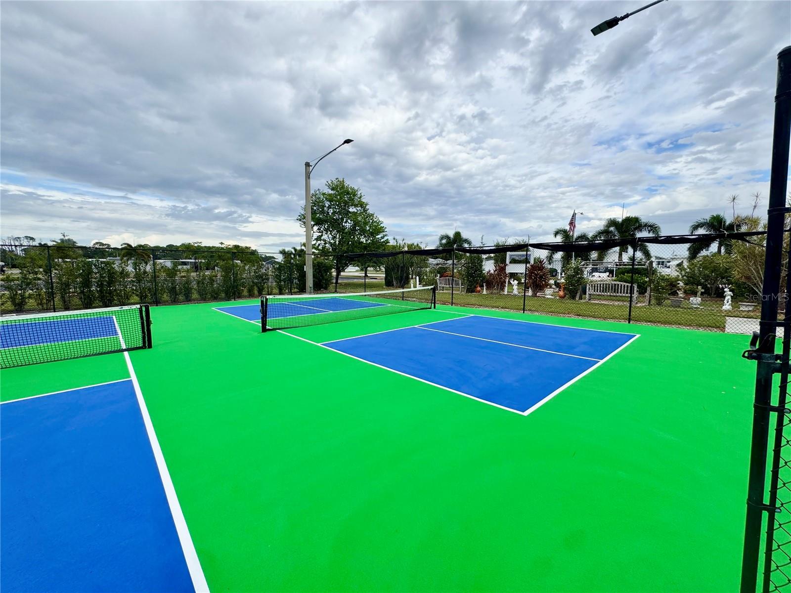 TRI-PAR ESTATES - Residential