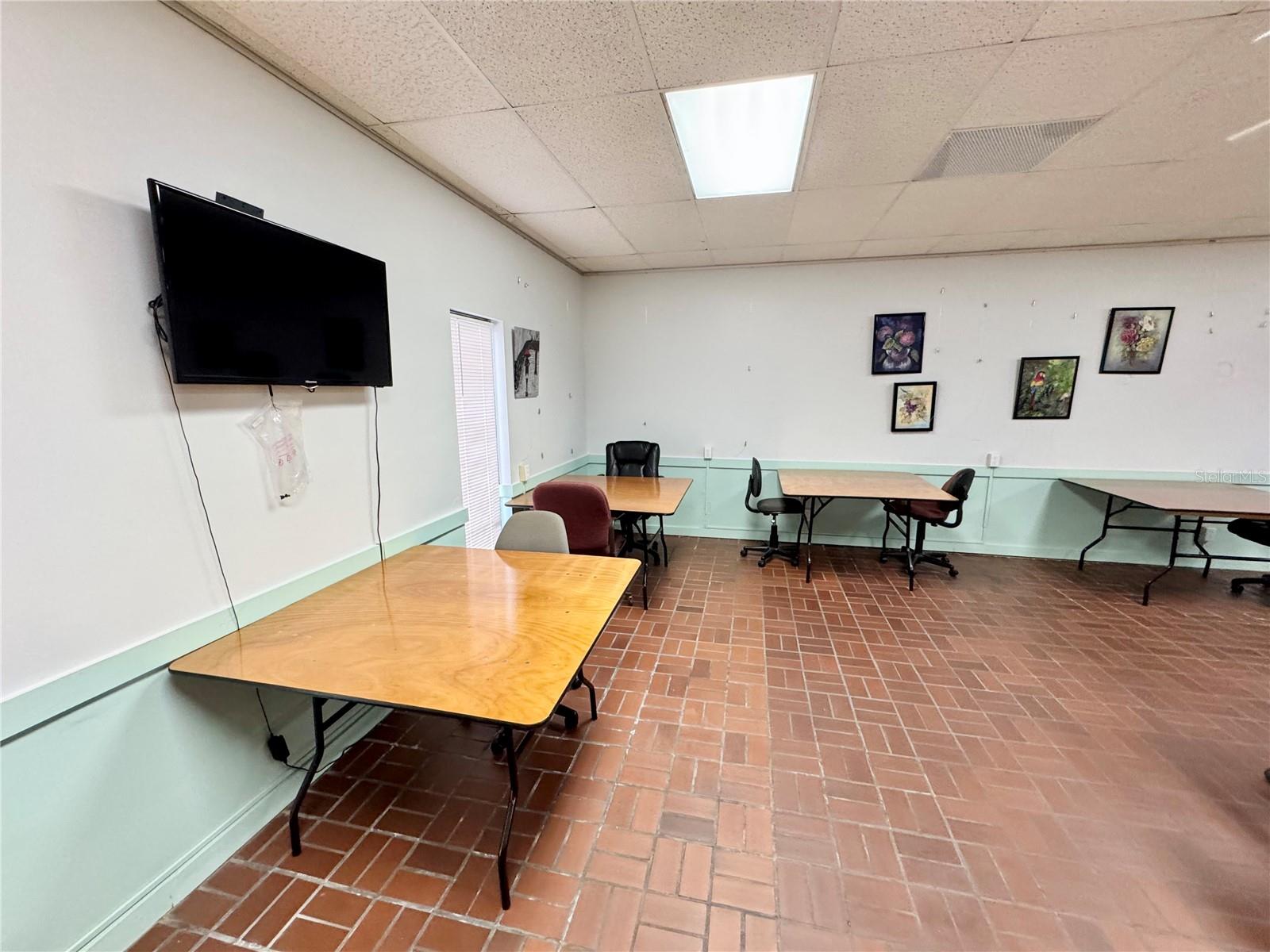 TRI-PAR ESTATES - Residential