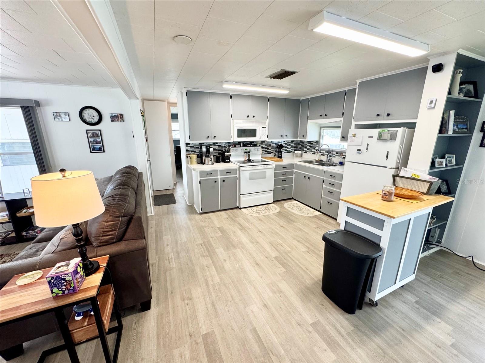 TRI-PAR ESTATES - Residential