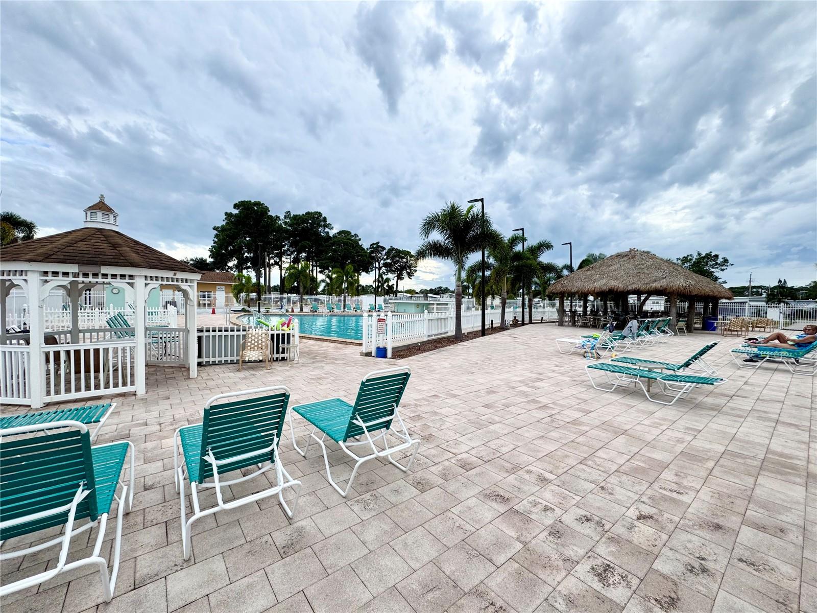 TRI-PAR ESTATES - Residential