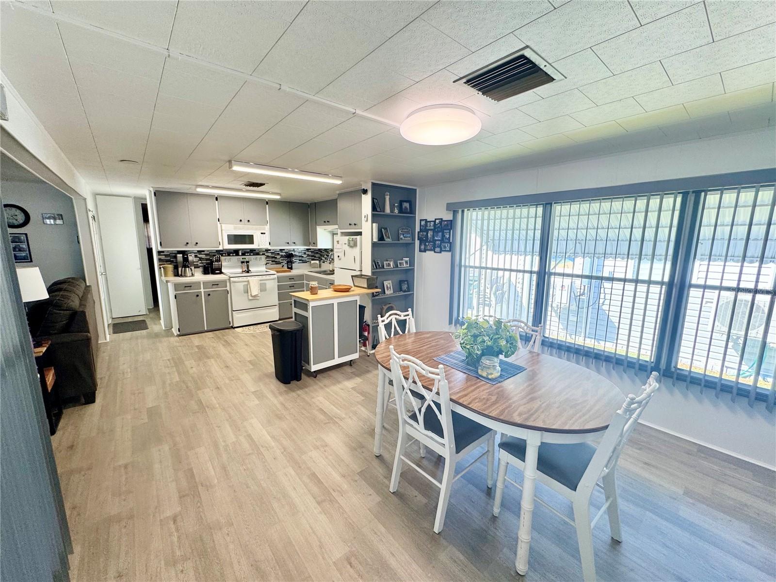 TRI-PAR ESTATES - Residential