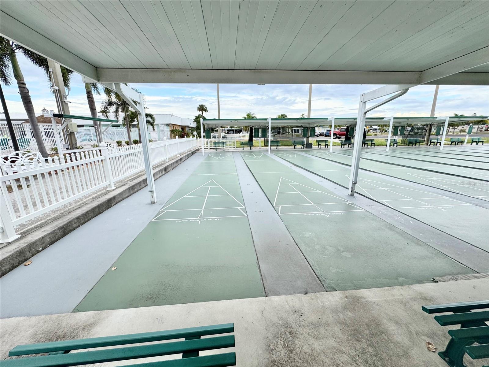 TRI-PAR ESTATES - Residential