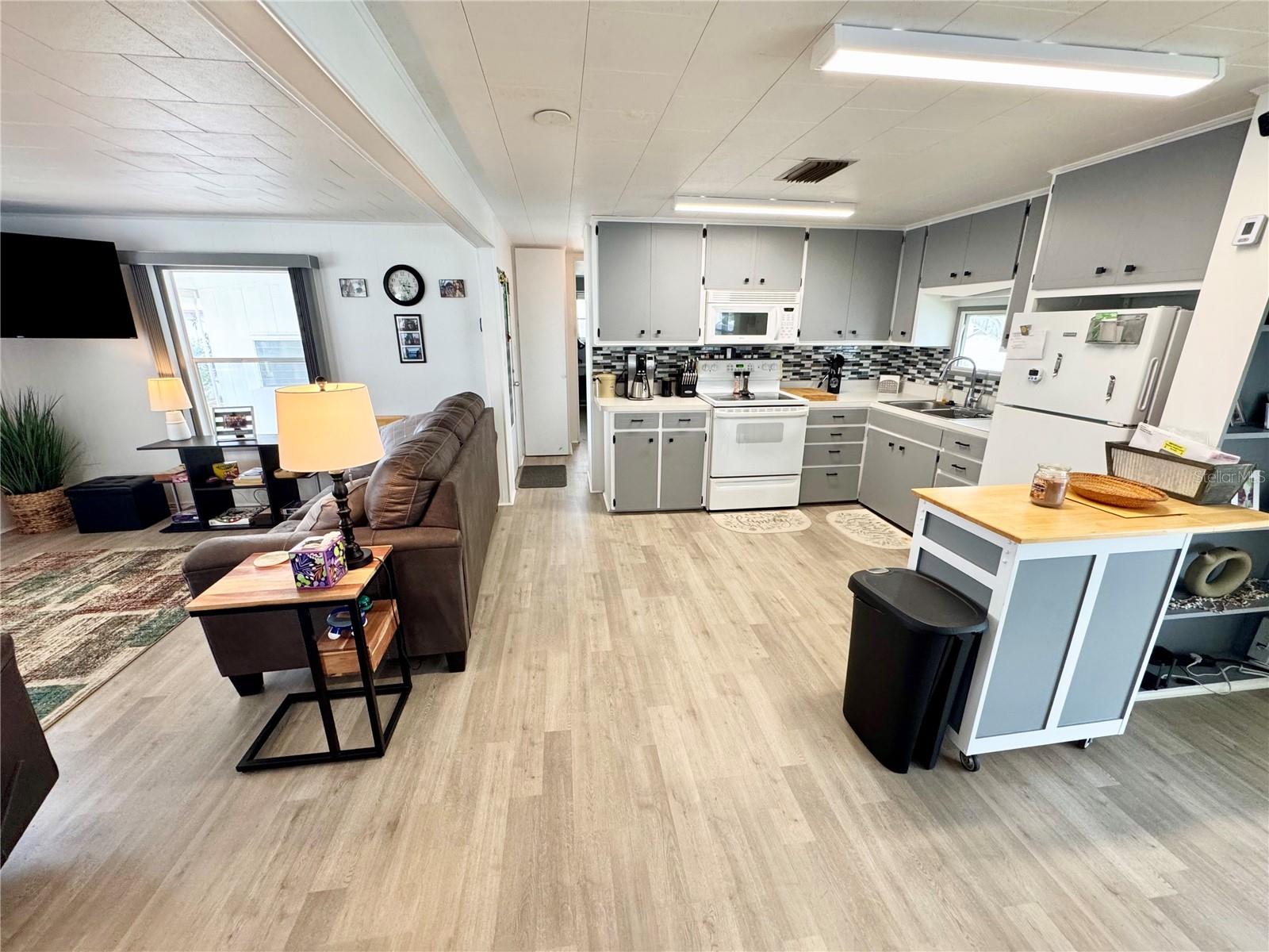 TRI-PAR ESTATES - Residential